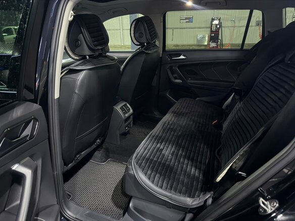 2022 Volkswagen Tiguan Allspace II Рестайлинг, чёрный, 2900000 рублей - вид 8