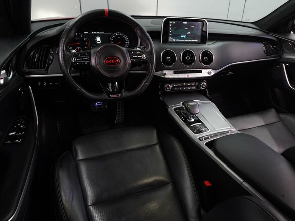 2018 Kia Stinger I, красный, 1999000 рублей - вид 5