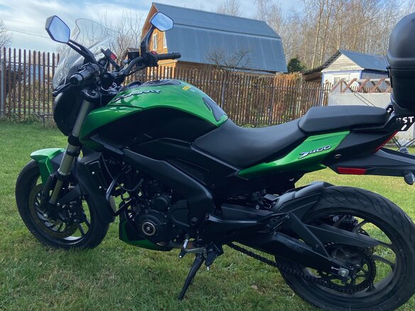 2022 Bajaj Dominar 400, зелёный, 340000 рублей - вид 1