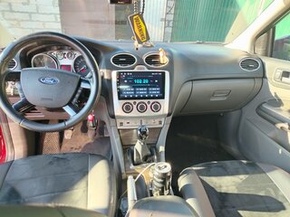 2009 Ford Focus II Рестайлинг, пурпурный, 550000 рублей, вид 4