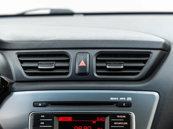 2015 Kia Rio 6-speed III, белый, 1268000 рублей - вид 20