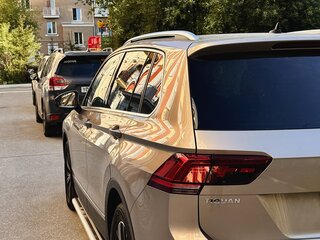 2017 Volkswagen Tiguan II, бежевый, 2500000 рублей, вид 4