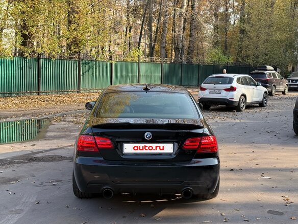 2011 BMW 3 серии 325xi V (E90/E91/E92/E93) Рестайлинг, чёрный, 1900000 рублей - вид 8