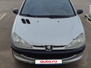 2002 Peugeot 206, серебристый, 130000 рублей, вид 2