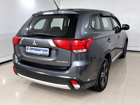 2016 Mitsubishi Outlander III Рестайлинг 2, серый, 1530000 рублей, вид 4