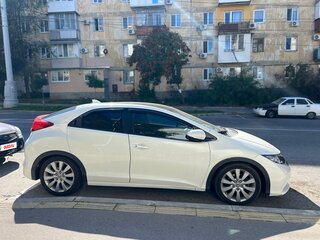 2012 Honda Civic IX, белый, 1350000 рублей, вид 3