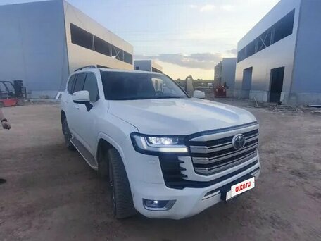Toyota Land Cruiser 300 Series