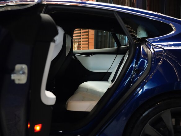 2019 Tesla Model S Performance I Рестайлинг, синий, 4800000 рублей - вид 31