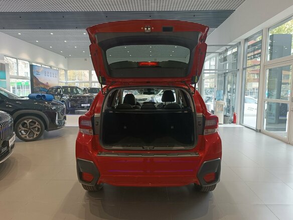 2021 Subaru XV II Рестайлинг, красный, 3549000 рублей - вид 12