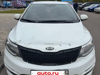 2015 Kia Rio III Рестайлинг, белый, 900000 рублей, вид 2