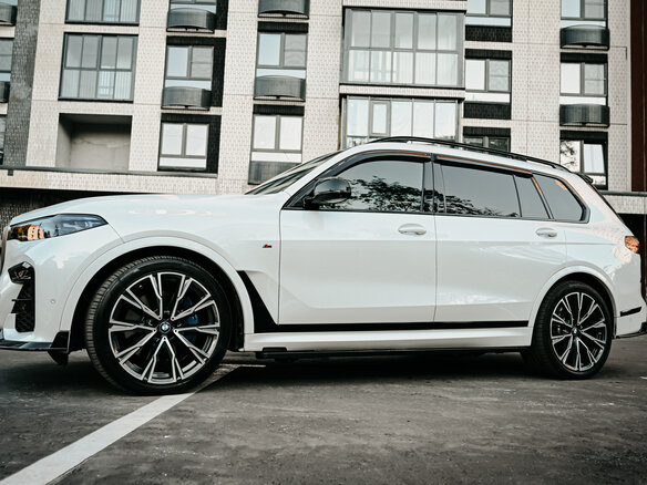 2019 BMW X7 M50d I (G07), белый, 7500000 рублей - вид 13
