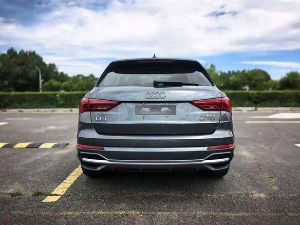 2023 Audi Q3 35 TFSI II (F3), серый, 2550000 рублей - вид 3