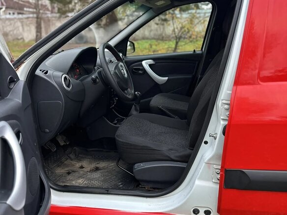 2019 Lada (ВАЗ) Largus I, красный, 540000 рублей - вид 23