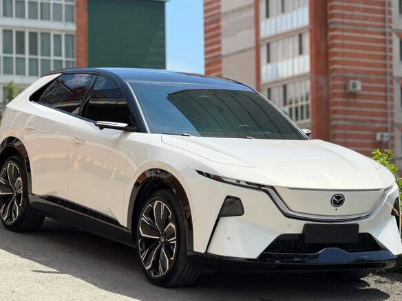 2025 Mazda EZ-60, белый, 4870000 рублей - вид 5