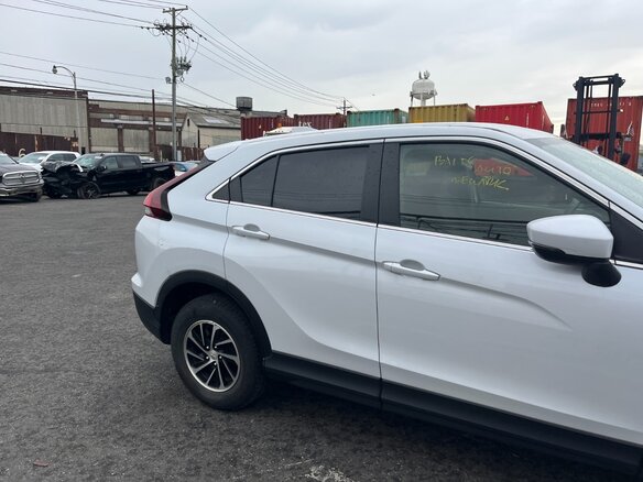 2024 Mitsubishi Eclipse Cross I Рестайлинг, белый, 1750000 рублей - вид 9