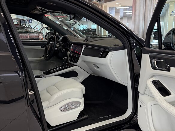 2025 Porsche Macan I Рестайлинг 2, чёрный, 11495000 рублей - вид 25