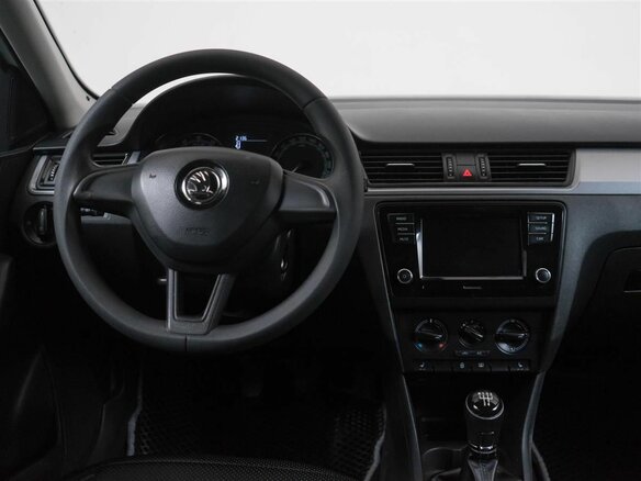 2018 Skoda Rapid I Рестайлинг, белый, 599000 рублей - вид 9