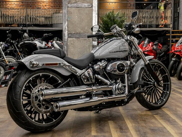 2026 Harley-Davidson Breakout, чёрный, 3290000 рублей - вид 6