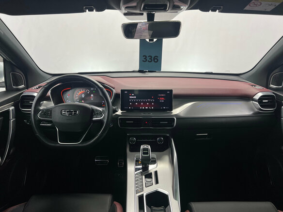 2021 Geely Coolray I, серебристый, 1600000 рублей - вид 8
