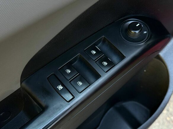 2012 Chevrolet Aveo II, красный, 485000 рублей - вид 21