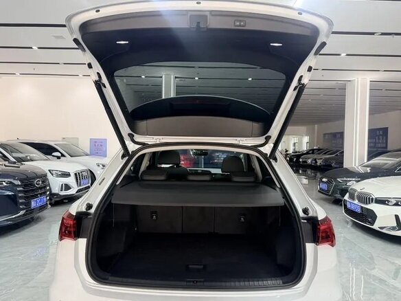2023 Audi Q3 35 TFSI II (F3), белый, 2300000 рублей - вид 9