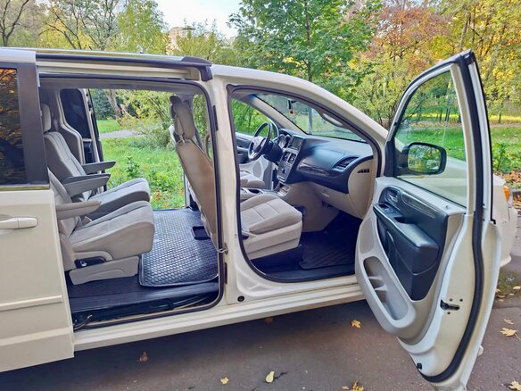 2011 Dodge Caravan Grand V, белый, 1190000 рублей - вид 28