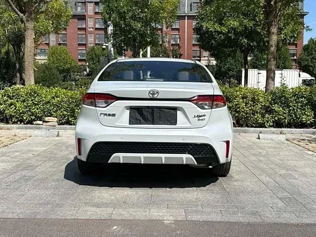 2022 Toyota Levin XII (E210) Рестайлинг, белый, 1550000 рублей, вид 5
