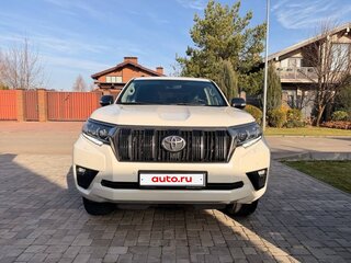 2021 Toyota Land Cruiser Prado 150 Series Рестайлинг 3, белый, 5600000 рублей, вид 2