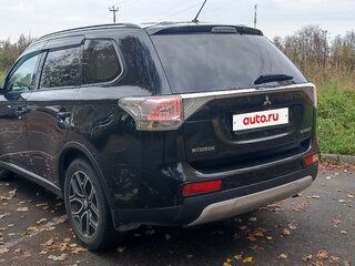 2014 Mitsubishi Outlander III, чёрный, 1430000 рублей, вид 4