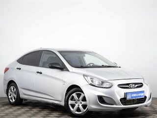 2013 Hyundai Solaris I, серебристый, 749000 рублей, вид 1
