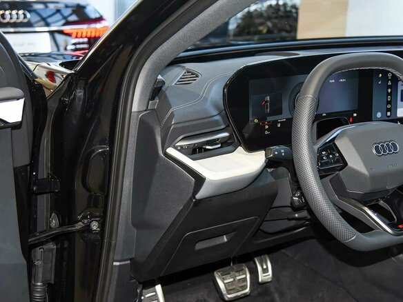 2026 Audi Q5 L III (GU), серебристый, 6500000 рублей - вид 9