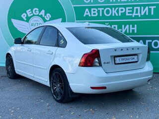 2011 Volvo S40 II Рестайлинг, белый, 630000 рублей, вид 5