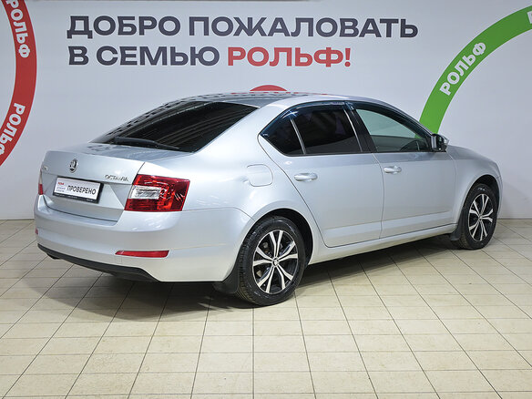 2014 Skoda Octavia III (A7), серебристый, 1050000 рублей - вид 3