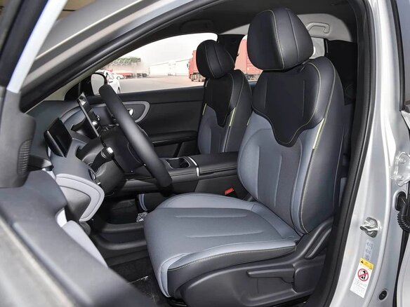 2026 Changan Qiyuan Q05 51.9 kWh II, серебристый, 2250000 рублей - вид 6