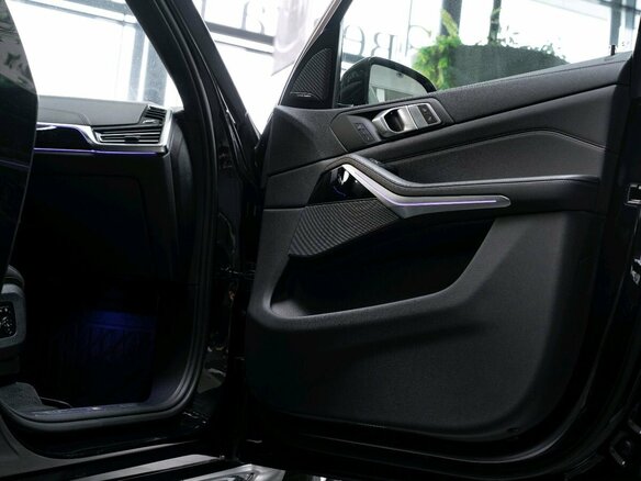 2019 BMW X5 40i IV (G05/G18), чёрный, 7090000 рублей - вид 35