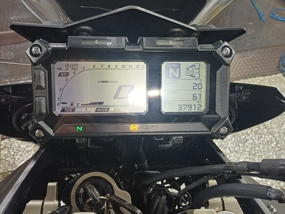 2017 Yamaha MT-09 Tracer (FJ-09), чёрный, 790000 рублей - вид 6