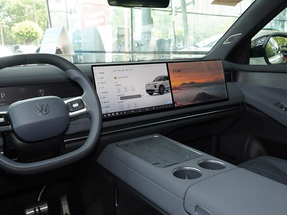 2026 Volkswagen ID.Era 9X 65.2 kWh, чёрный, 12200000 рублей - вид 10