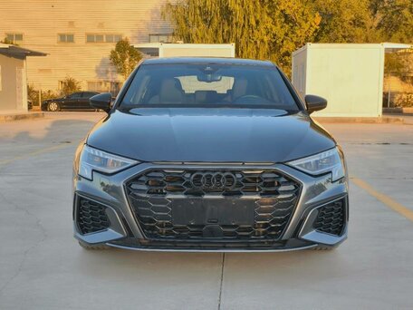 2023 Audi A3 Sportback 35 TFSI IV (8Y), серый, 2350000 рублей, вид 3