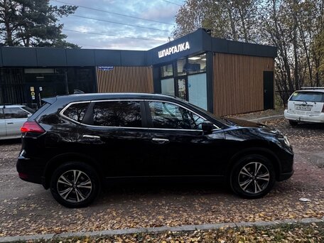 2020 Nissan X-Trail III Рестайлинг, чёрный, 2800000 рублей, вид 4