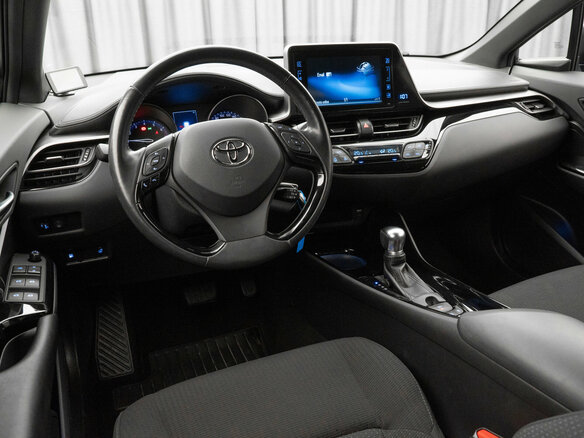 2018 Toyota C-HR I, синий, 2420000 рублей - вид 9