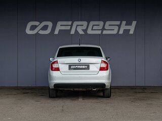 2014 Skoda Rapid I, белый, 990000 рублей, вид 4