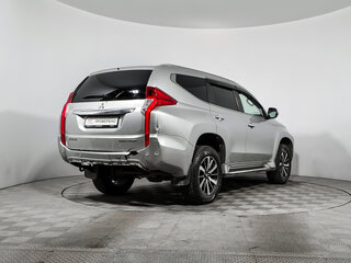 2017 Mitsubishi Pajero Sport III, серебристый, 2203000 рублей, вид 5