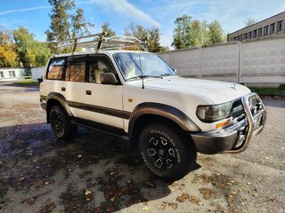 1990 Toyota Land Cruiser 80 Series, белый, 2750000 рублей, вид 3