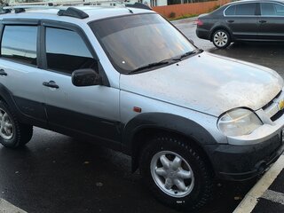 2006 Chevrolet Niva I, серебристый, 310000 рублей, вид 1