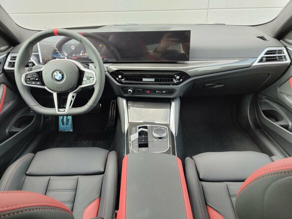 2025 BMW 4 серии M440i xDrive G22, G23, G26 Рестайлинг, красный, 11200000 рублей - вид 5