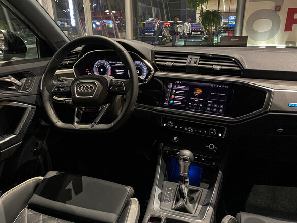 2026 Audi Q3 35 TFSI II (F3), серый, 4370000 рублей - вид 5