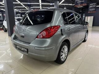 2010 Nissan Tiida I Рестайлинг, серый, 590000 рублей, вид 4