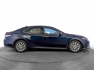 2019 Toyota Camry VIII (XV70), синий, 2145000 рублей, вид 4