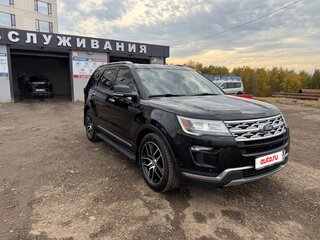 2019 Ford Explorer V Рестайлинг 2, чёрный, 2500000 рублей, вид 3