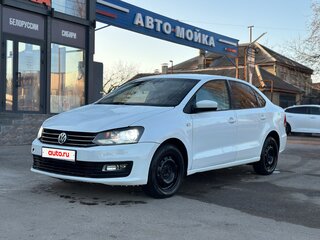 2017 Volkswagen Polo V Рестайлинг, белый, 650000 рублей, вид 1